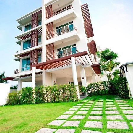 The Meet Green Apartment Bangkok Exterior photo